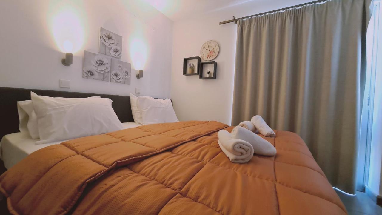 Stay Napa Living Studios Айя-Напа Екстер'єр фото